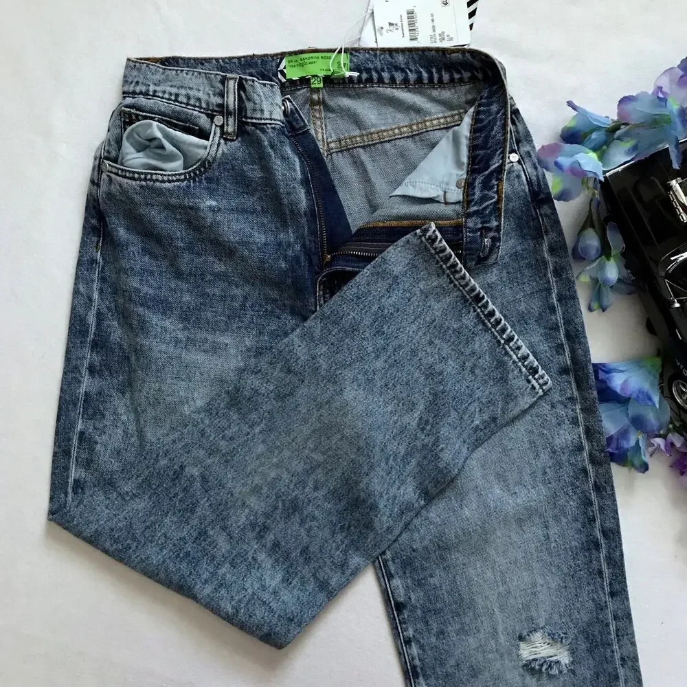 Free People Sandrine Rose NWT Medium Wash Distressed Jeans 29 - Picture 4 of 10